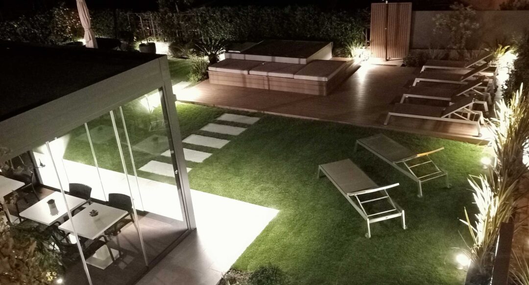 Illuminazione giardino per hotel con pergola